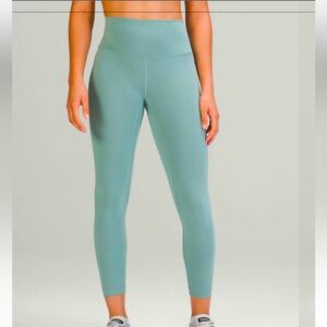 NWOT! 🍋🍋Lululemon Wunder Train HR Tight 25”🍋🍋. Size 6. Color Mystic Glade.